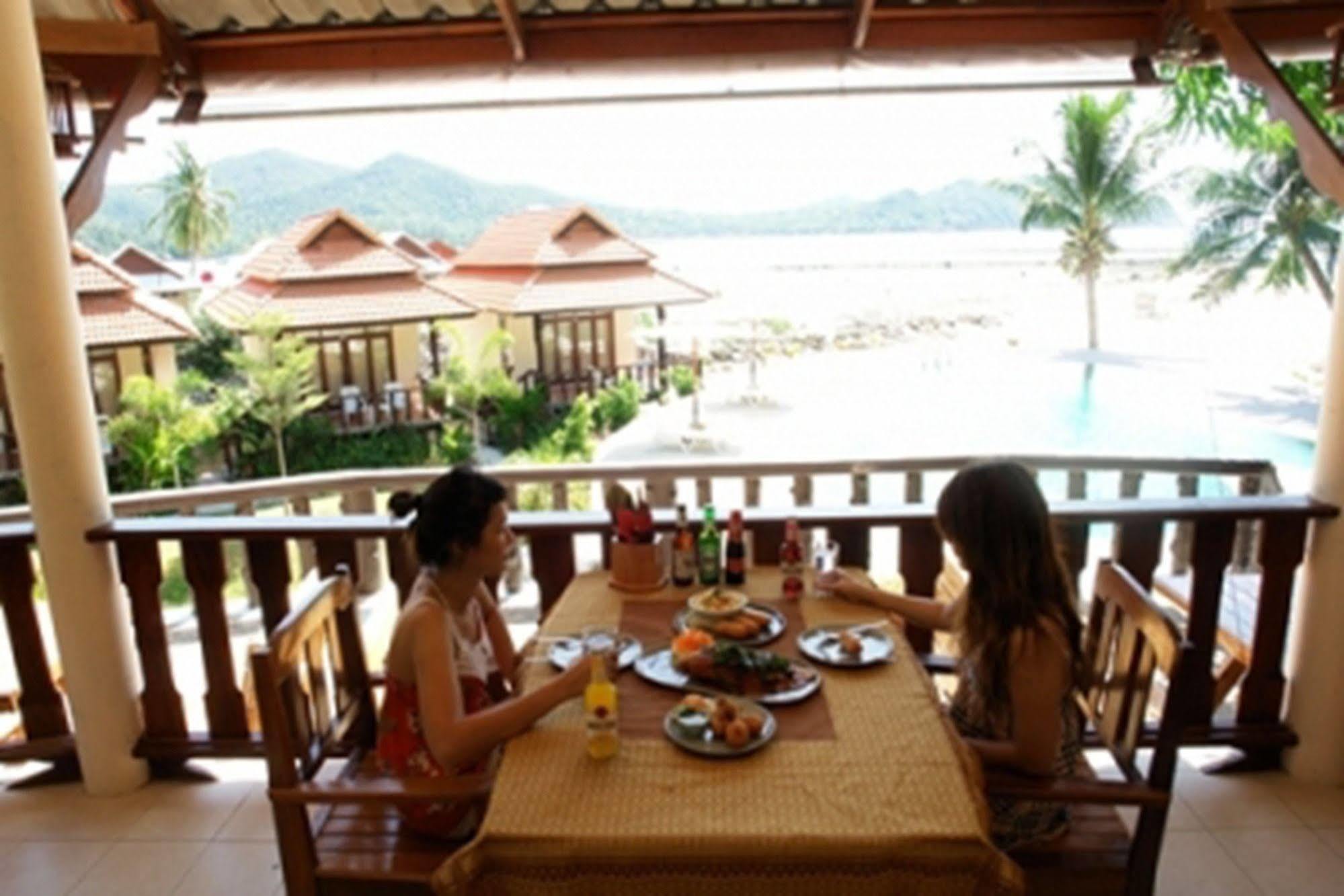 Buritara Resort, Phangan Island Chaloklum Exterior photo